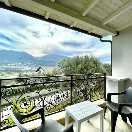 Edmond In The Hills Villa Tirana